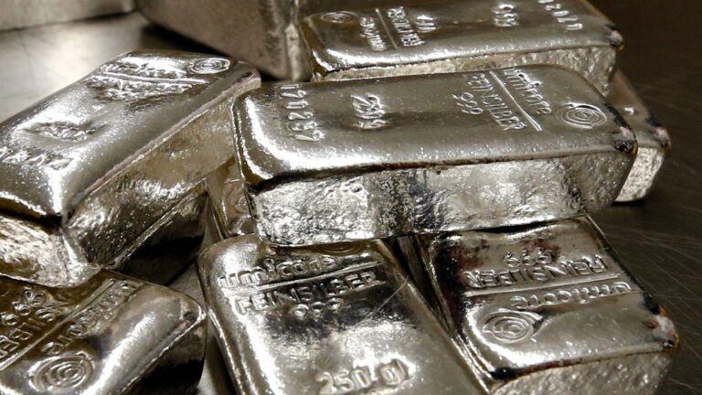 skynews-silver-bars-_5772_082701